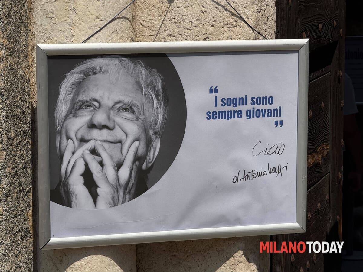 Funerale di don Mazzi, a Milano l'addio al prete fondatore di Exodus