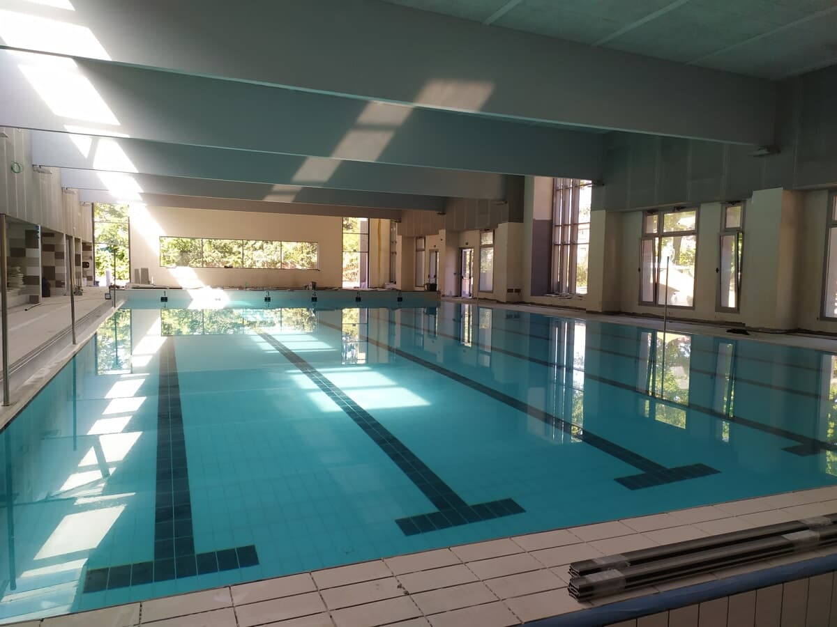 Piscina Cambini, l'eterna attesa di una riapertura stabile che non arriva mai