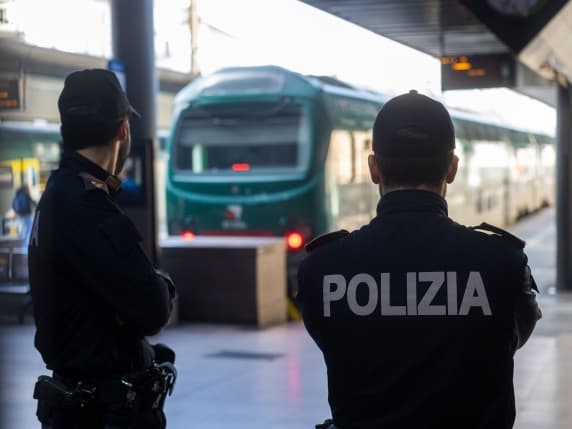 Furti sul Malpensa Express: 60mila euro di bagagli sequestrati e 16 persone individuate
