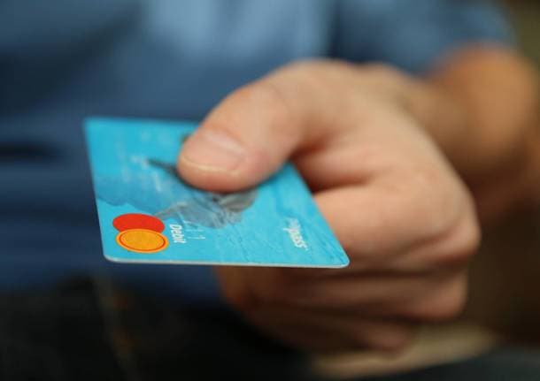 Altre notizie - Addio contante? I giovani preferiscono i pagamenti cashless -  - Varese News