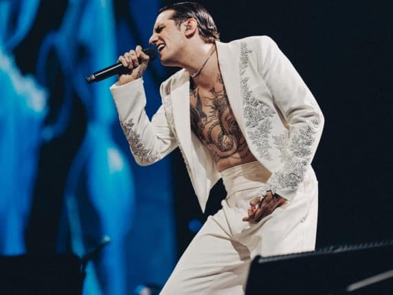 Milano, Achille Lauro debutta a San Siro: domani arrivano le provocazioni di «Comuni Immortali»