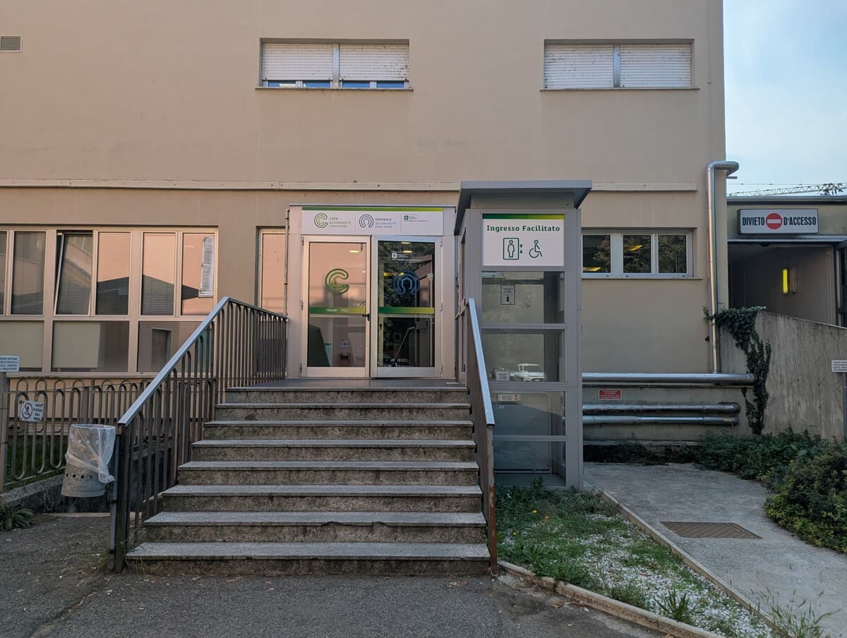 Il mistero dell'ospedale di comunità milanese (ancora senza pazienti) aperto, chiuso e poi riaperto