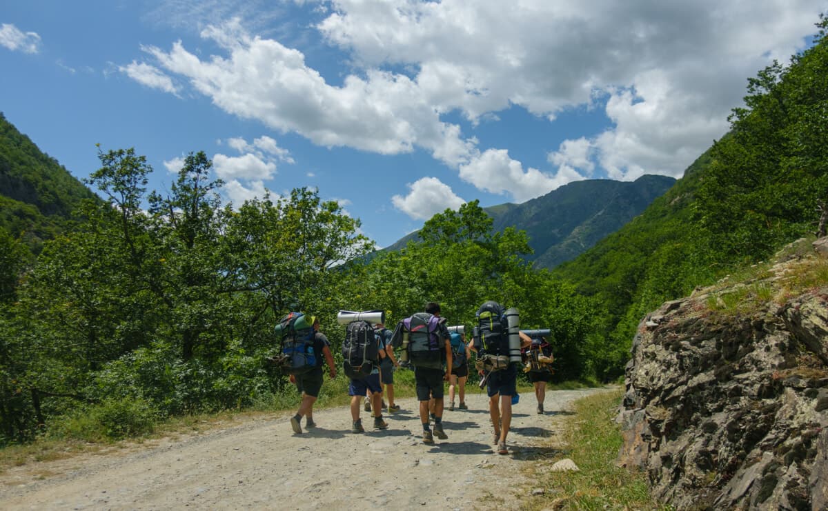 Cosa fare in montagna in estate: esperienze tra natura, sport e relax