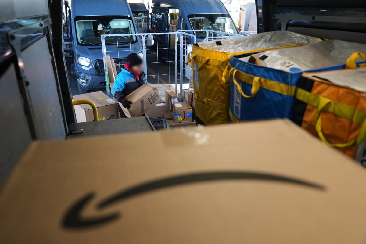 Amazon lascia Malpensa, protestano i sindacati: "Preoccupazione per i lavoratori"