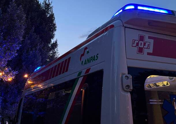 Lavena Ponte Tresa - Scontro sui tornanti verso Ponte Tresa, tre feriti -  - Varese News