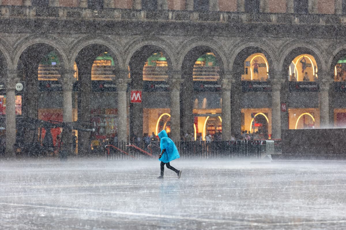 Temporali e calo termico a Milano, allerta fino a domani: quando pioverà ancora