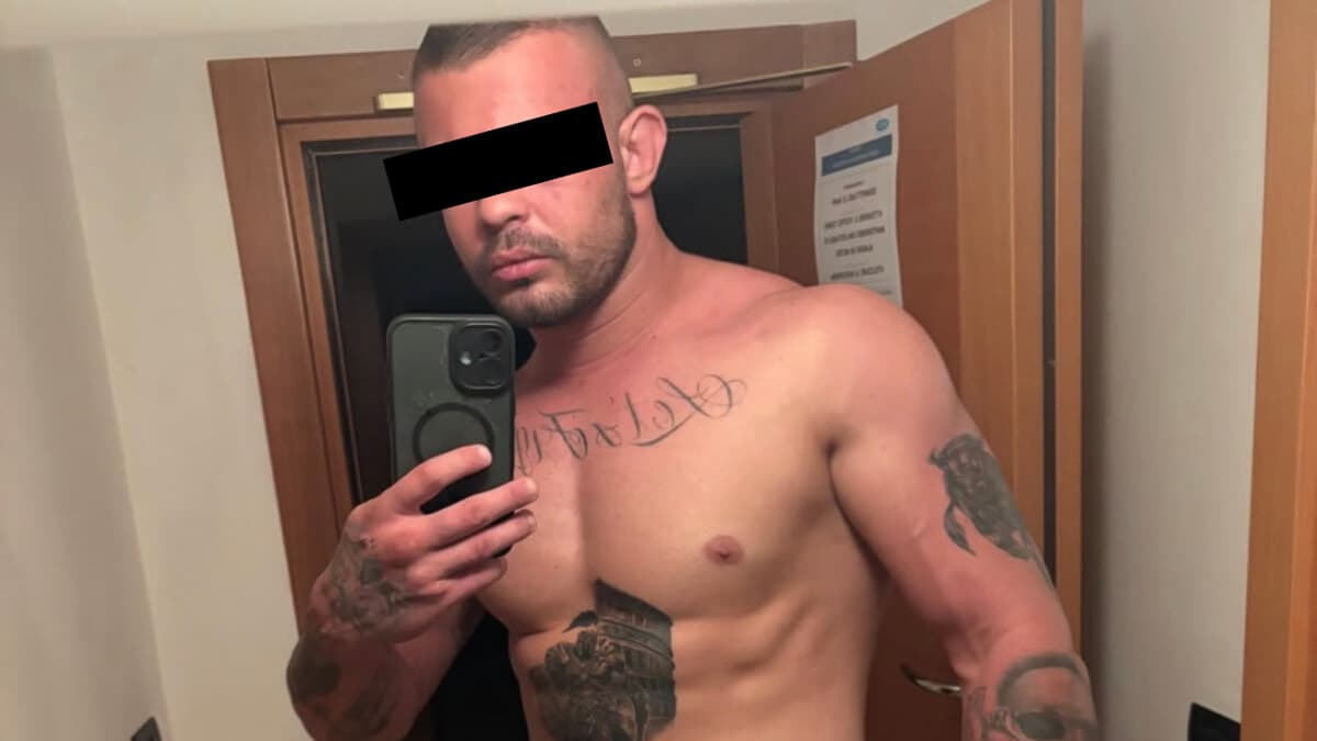 Ferito a colpi di pistola mentre passeggia col cane: è il lottatore che aveva aggredito il rapper Shiva