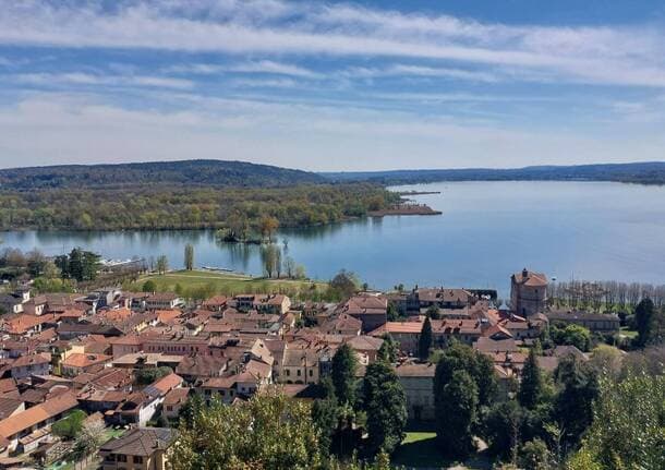 Angera - Nuovi punti di campionamento ad Angera per analizzare la qualità dell’acqua del Lago Maggiore -  - Varese News