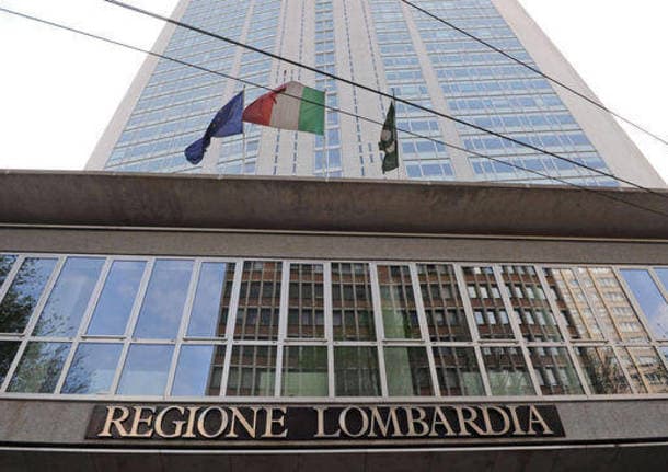 Milano - Il Consiglio regionale regionale vota la legge ordinamentale con l’obiettivo di snellire per snellire la burocrazia a vantaggio di enti locali, imprese e cittadini -  - Varese News
