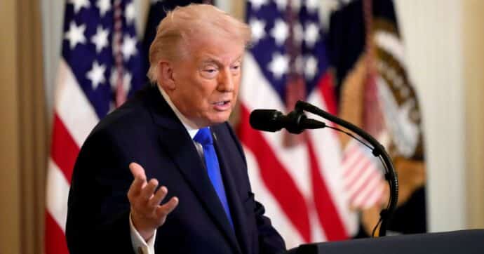 Trump stop ai commerci con la Spagna, che non ha voluto mettere a disposizione le basi. Duro anche con il premier britannico: "Starmer non è Churchill"