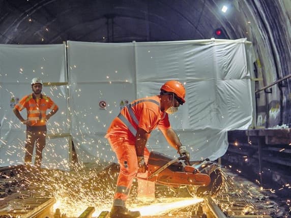 Milano, i cantieri dell’estate: agosto di disagi per il trasporto pubblico. Il prossimo weekend M2 chiusa tra Cadorna e Centrale