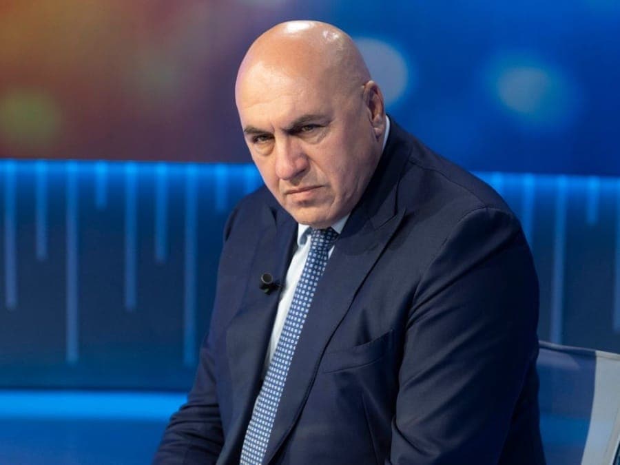 Crosetto rilancia la difesa europea: “Serve un’alleanza militare accanto alla Nato”