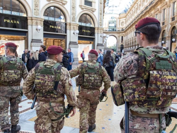 Milano, i 500 militari resteranno fino al 31 marzo: la Manovra allunga la «missione» del contingente extra inviato dopo gli scontri