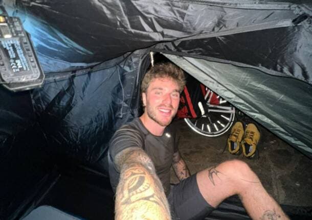 Monvalle - Alessio in bici da Monvalle attraverso la penisola. “Ho incontrato l’Italia che accoglie. L’Italia che cercavo” - Varese Laghi - Varese News